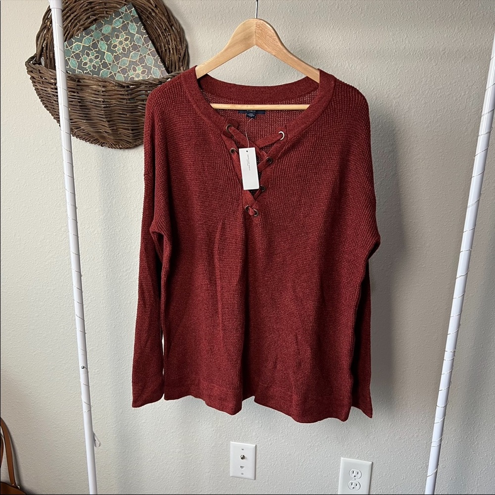 American Eagle Sweater